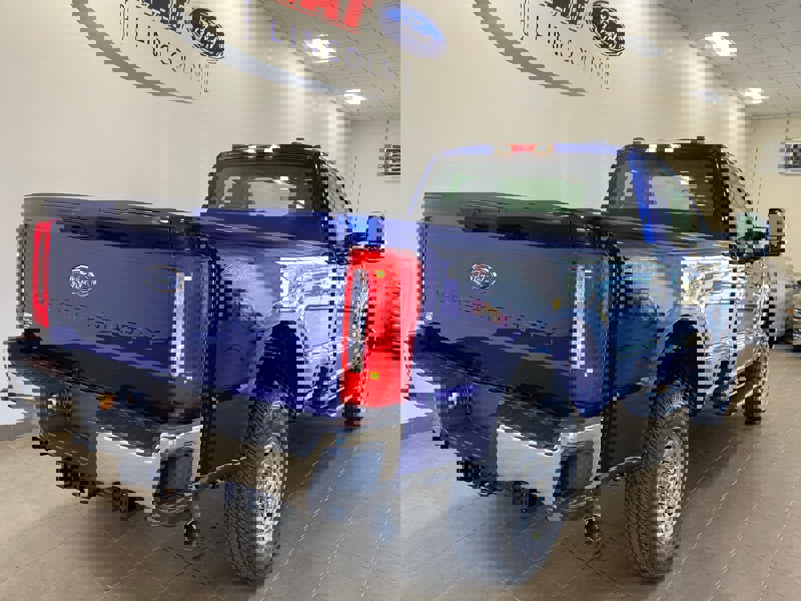 New 2026 Ford F250 XL w/ XL Chrome Package image 7