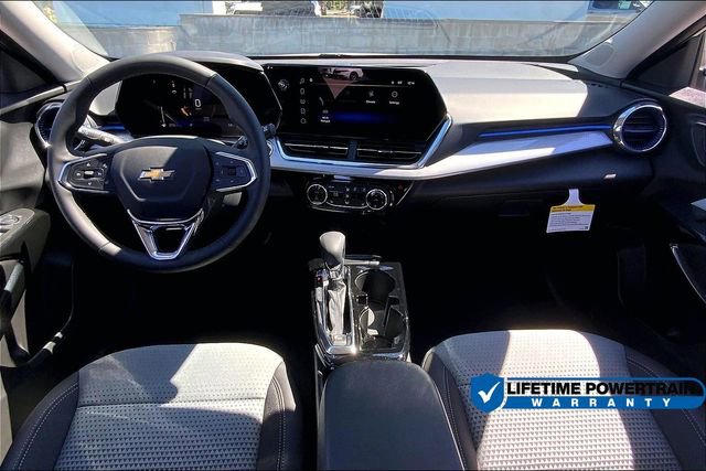New 2025 Chevrolet Trax LT w/ Driver Confidence Package FWD image 6