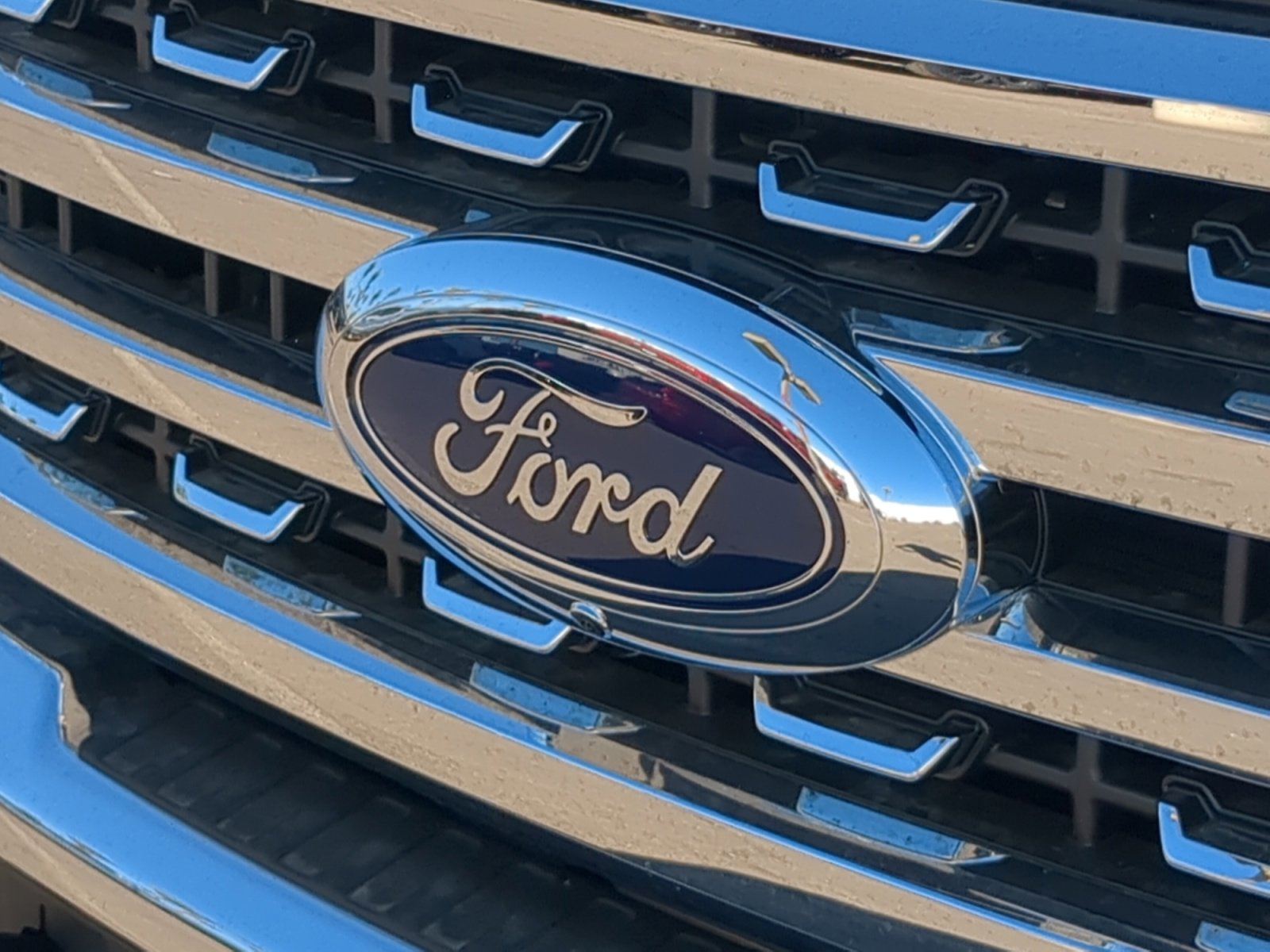 New 2026 Ford F350 XLT w/ XLT Premium Package AWD/4WD image 23