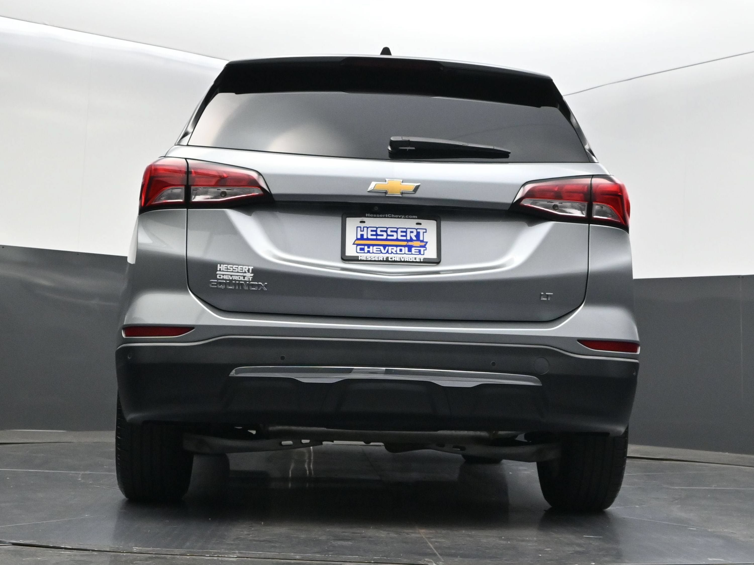 Used 2024 Chevrolet Equinox LT FWD image 40