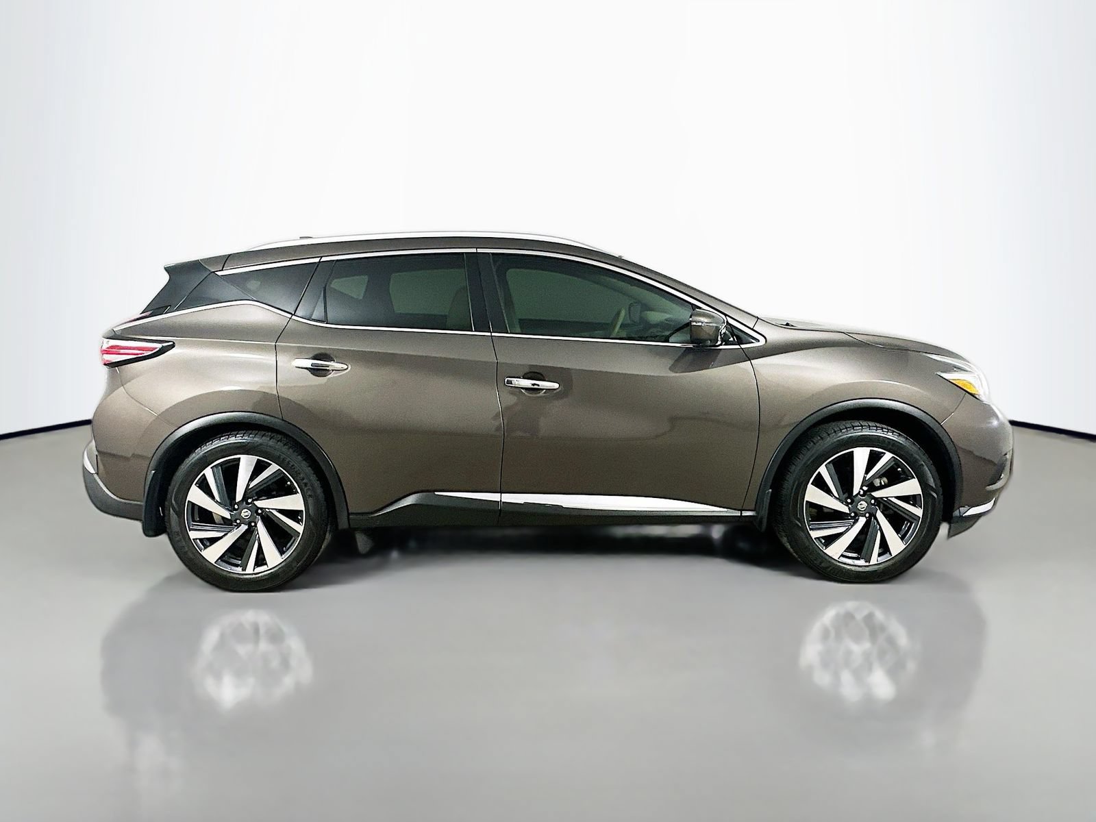 Used 2016 Nissan Murano Platinum w/ Platinum Technology Package AWD/4WD image 4