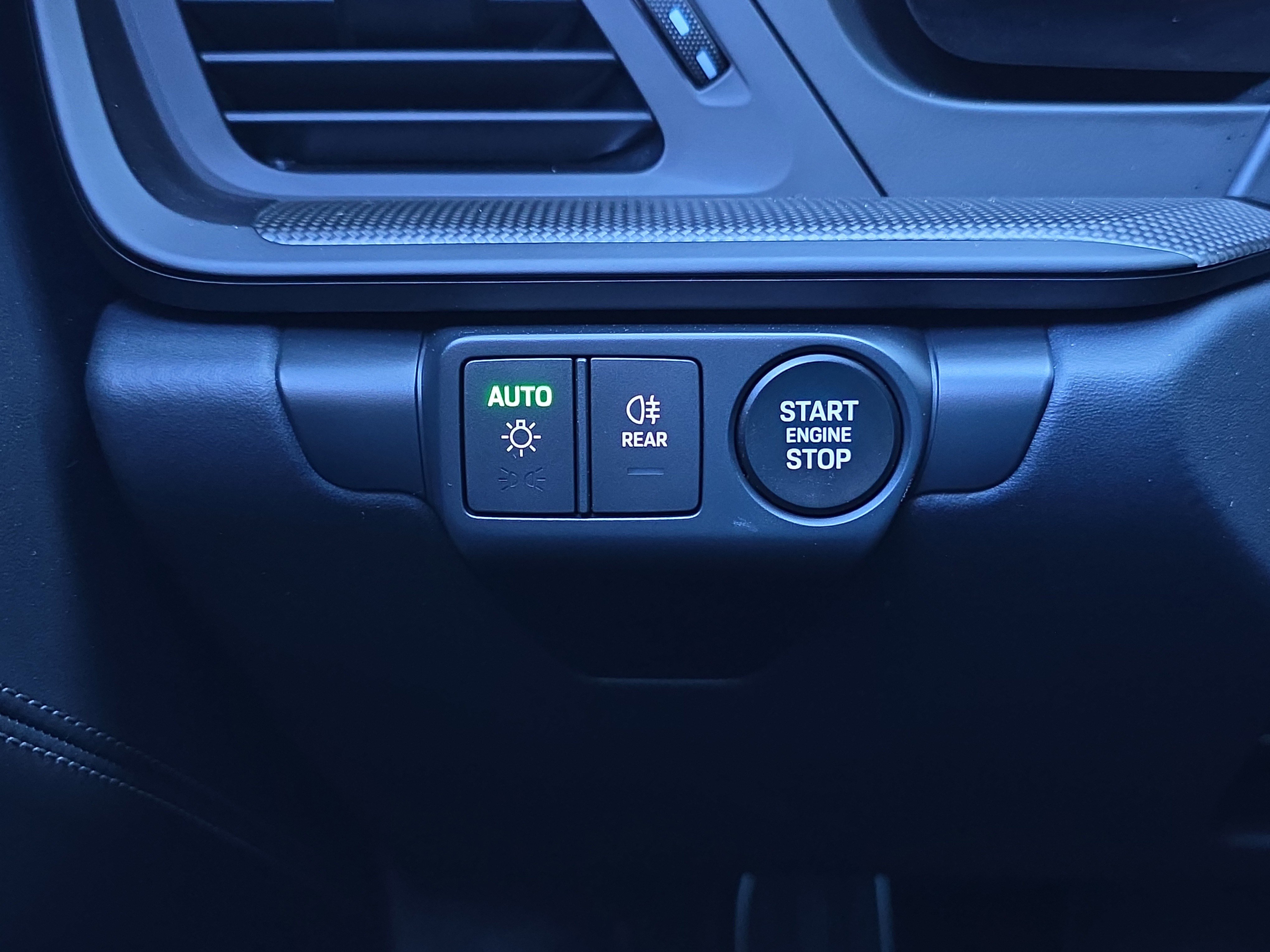 Certified 2025 Porsche 911 GTS image 25