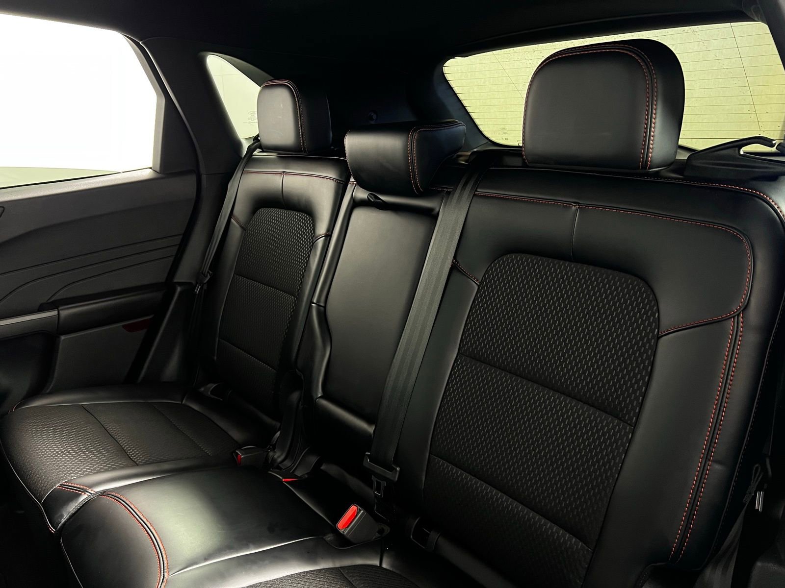 Used 2025 Ford Escape ST-Line w/ Equipment Group 301A image 23