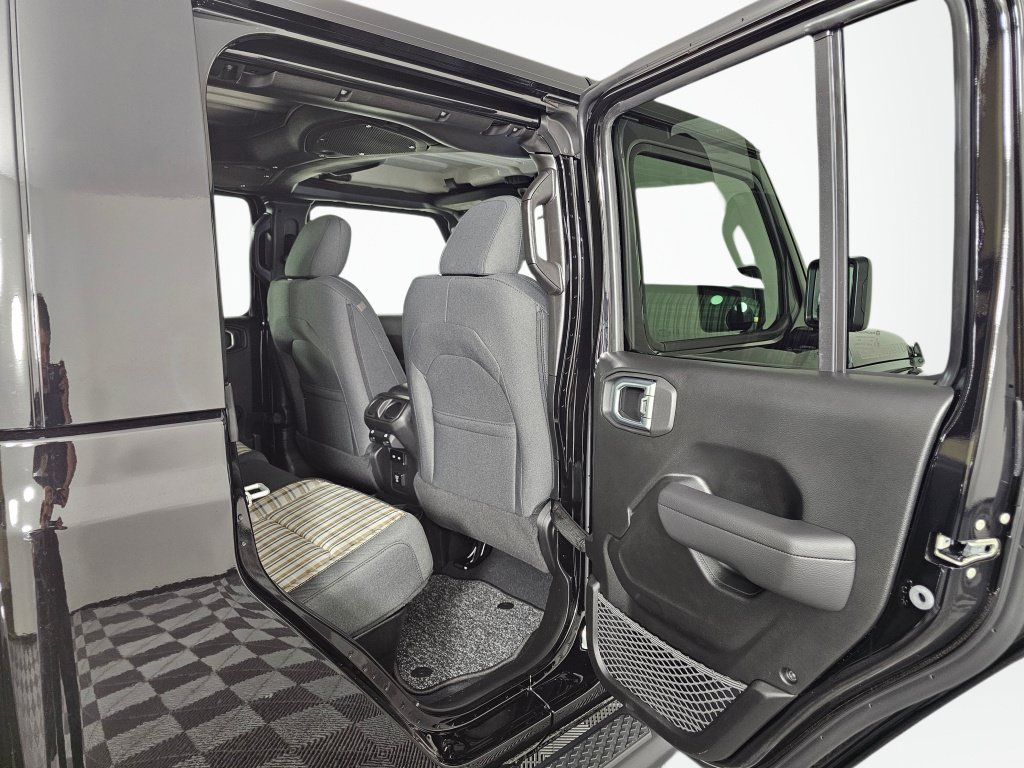 New 2026 Jeep Gladiator Sport AWD/4WD image 36