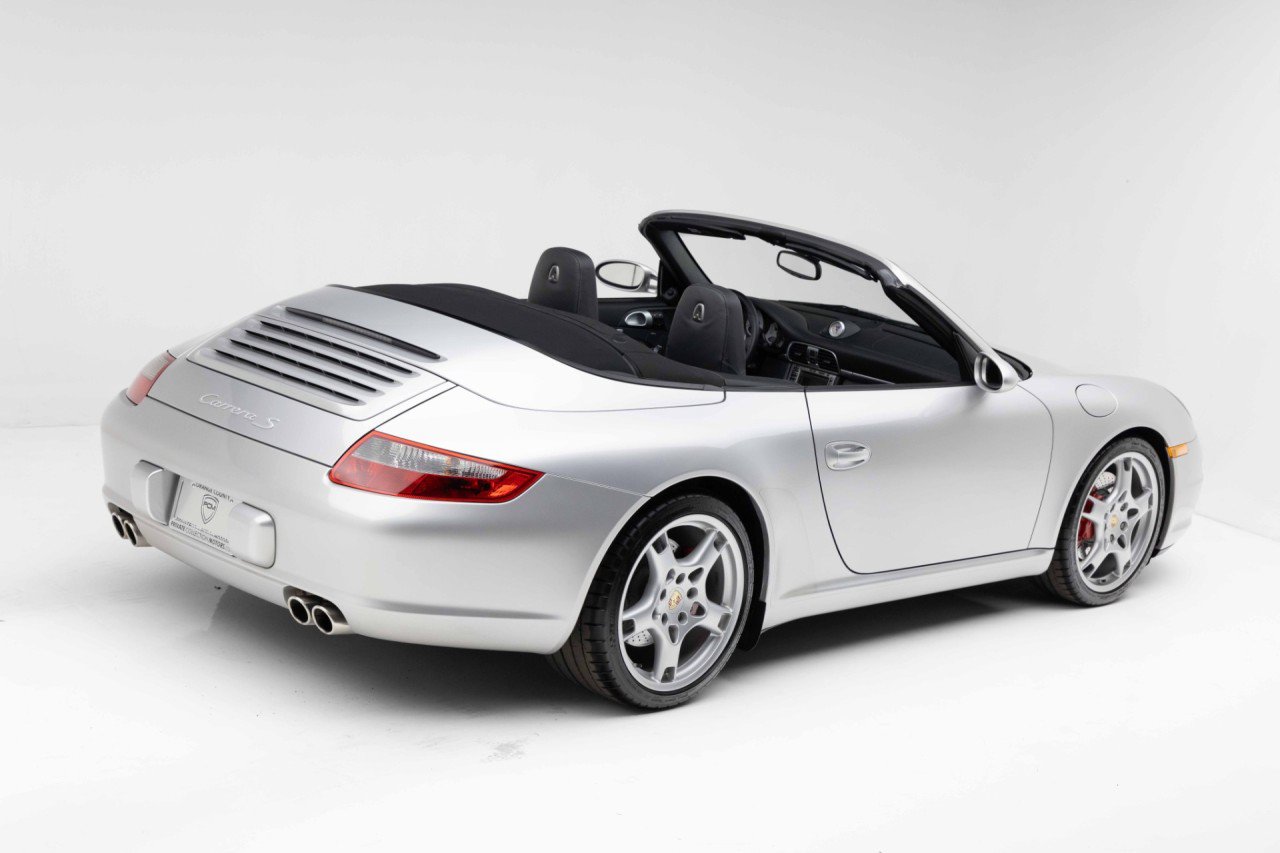 Used 2006 Porsche 911 Carrera S RWD image 3