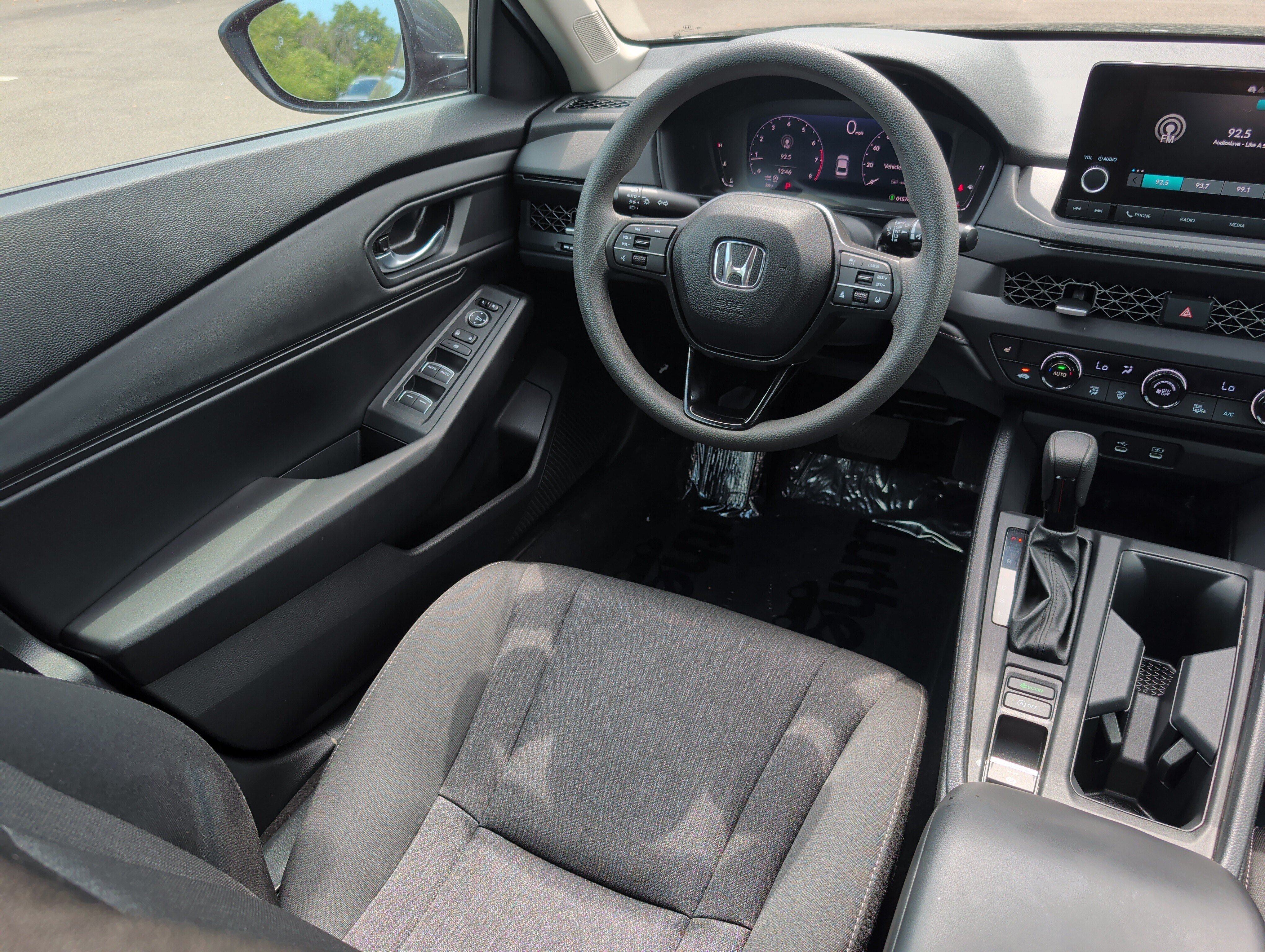 Certified 2023 Honda Accord EX image 9