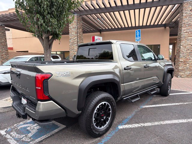 Certified 2025 Toyota Tacoma TRD Off-Road w/ TRD Off Road Upgrade Package AWD/4WD image 10