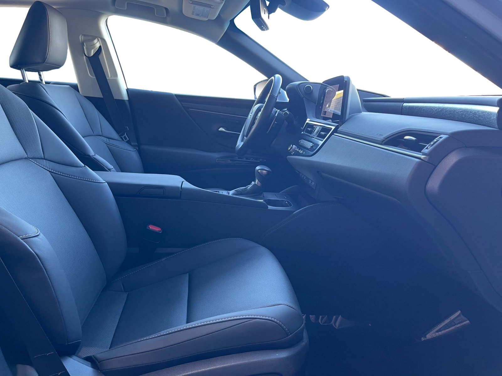 Used 2025 Lexus ES 350 w/ Premium Package image 15