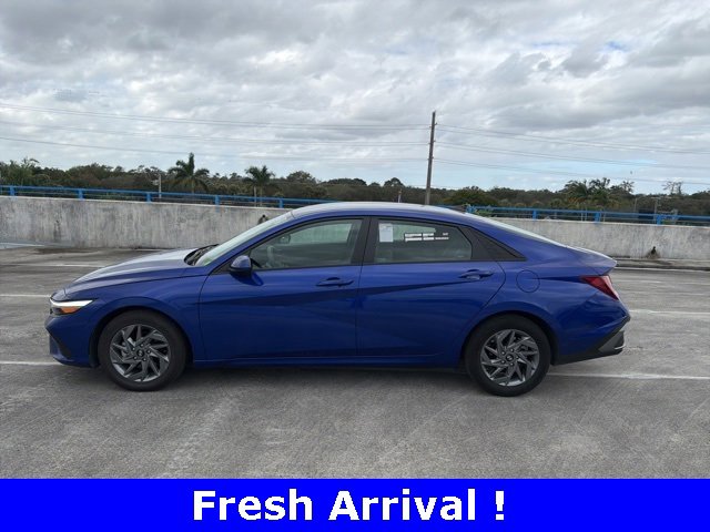 Used 2024 Hyundai Elantra SEL image 18