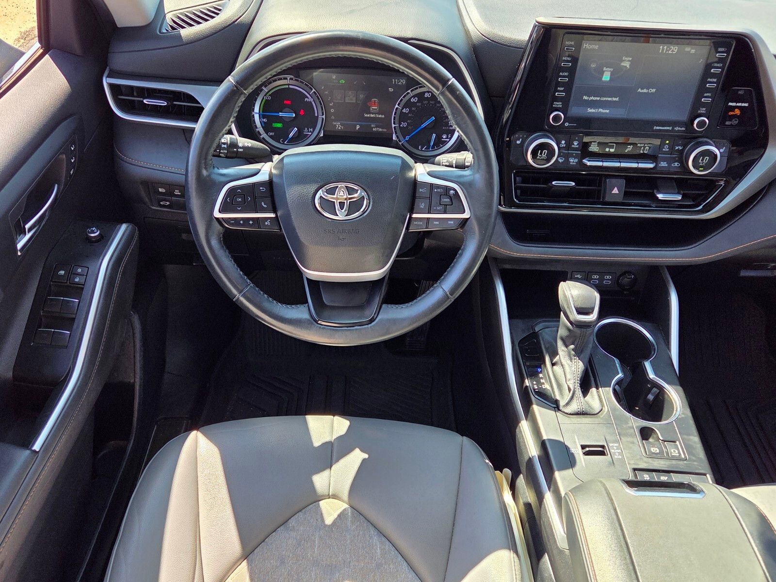 Used 2022 Toyota Highlander Bronze Edition image 7