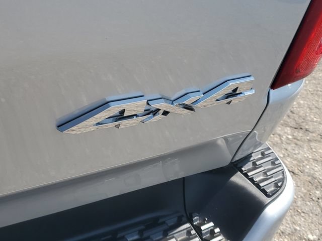New 2026 RAM 1500 Laramie w/ Sport Appearance Package AWD/4WD image 6