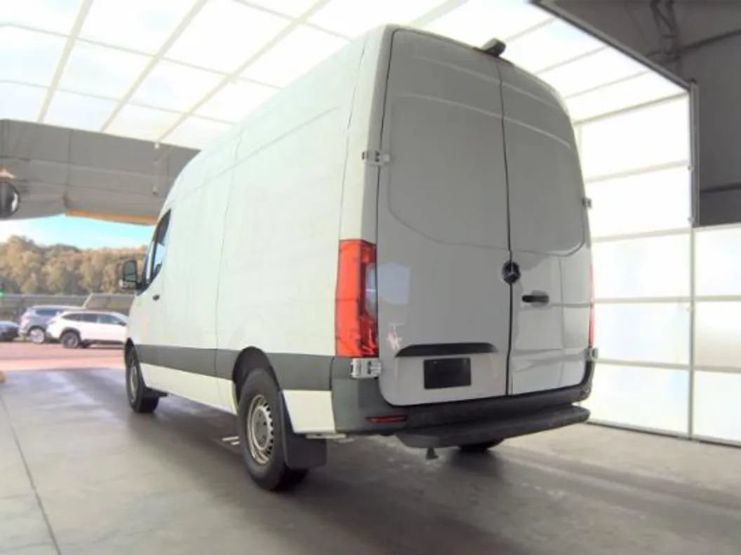Used 2021 Mercedes-Benz Sprinter 2500 w/ Driver Convenience Package image 2