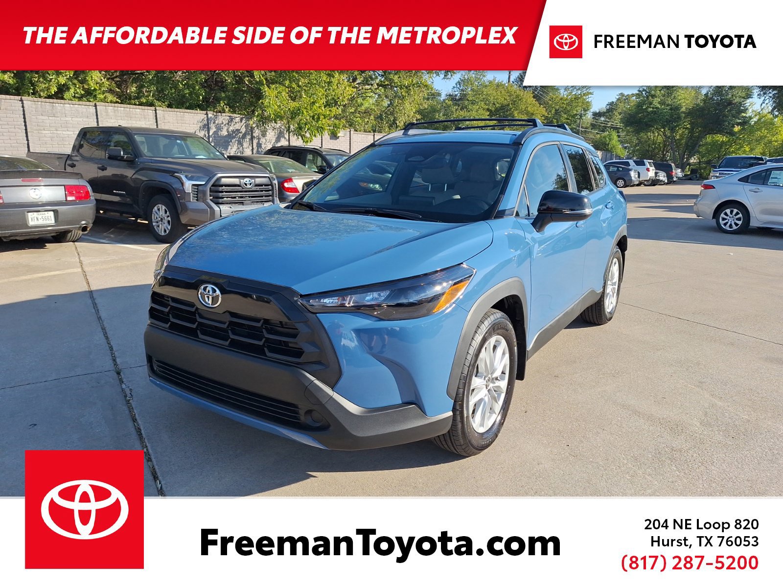 Used 2026 Toyota Corolla Cross LE w/ Moonroof Package FWD image 1