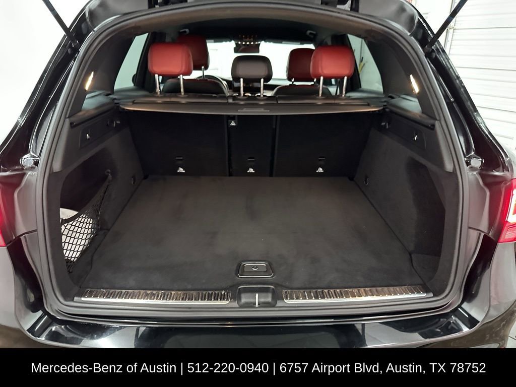 Used 2022 Mercedes-Benz GLC 300 4MATIC image 26