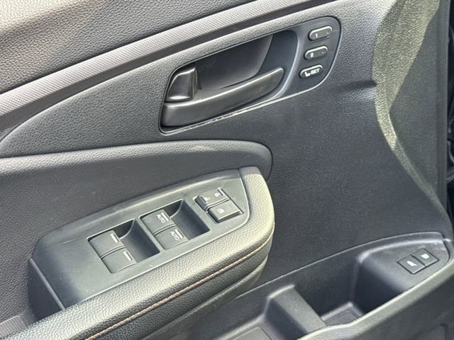 Certified 2022 Honda Passport TrailSport image 5