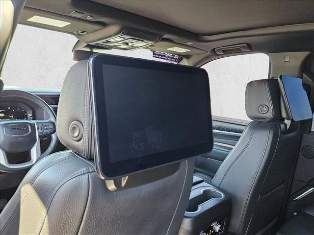 Used 2023 GMC Yukon Denali AWD/4WD image 14