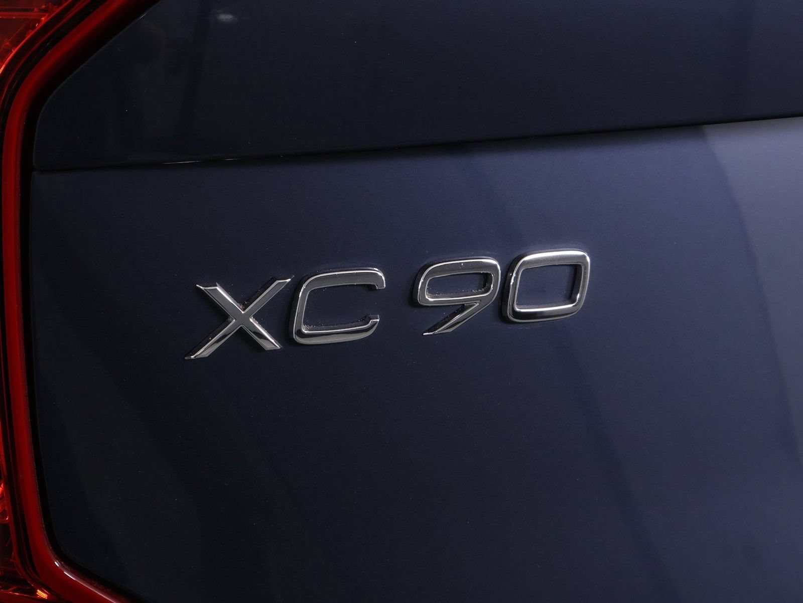 Certified 2025 Volvo XC90 T8 Plus w/ Protection Package Premier AWD/4WD image 19