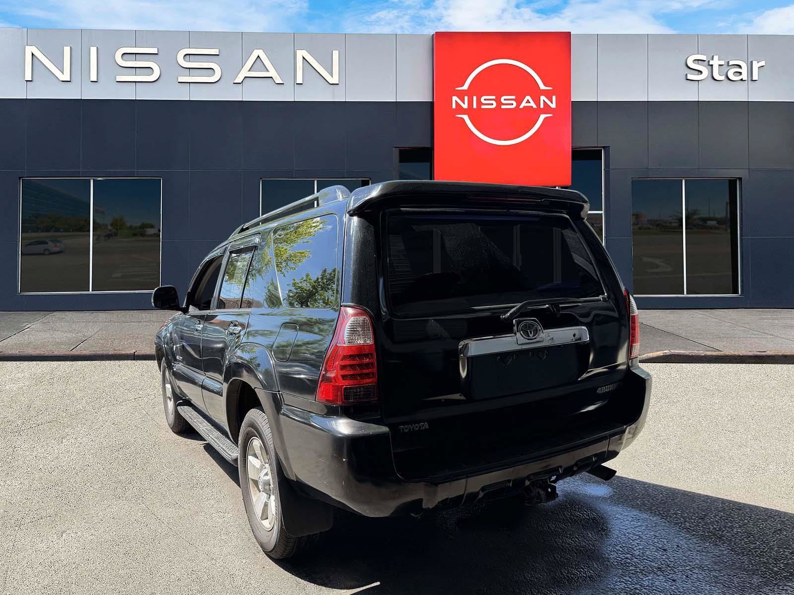 Used 2007 Toyota 4Runner SR5 AWD/4WD image 4