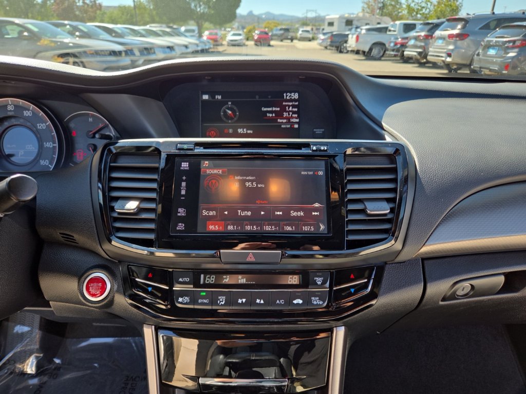 Certified 2017 Honda Accord EX-L image 21