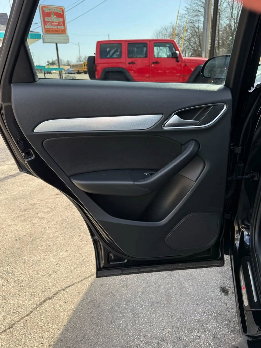 Used 2018 Audi Q3 2.0T Premium image 11