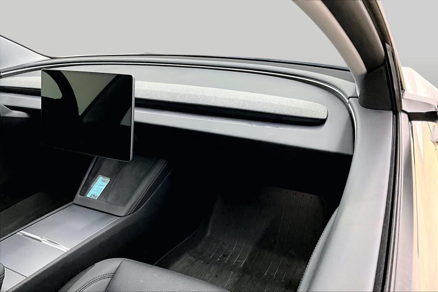 Used 2024 Tesla Model 3 Standard Range RWD image 17