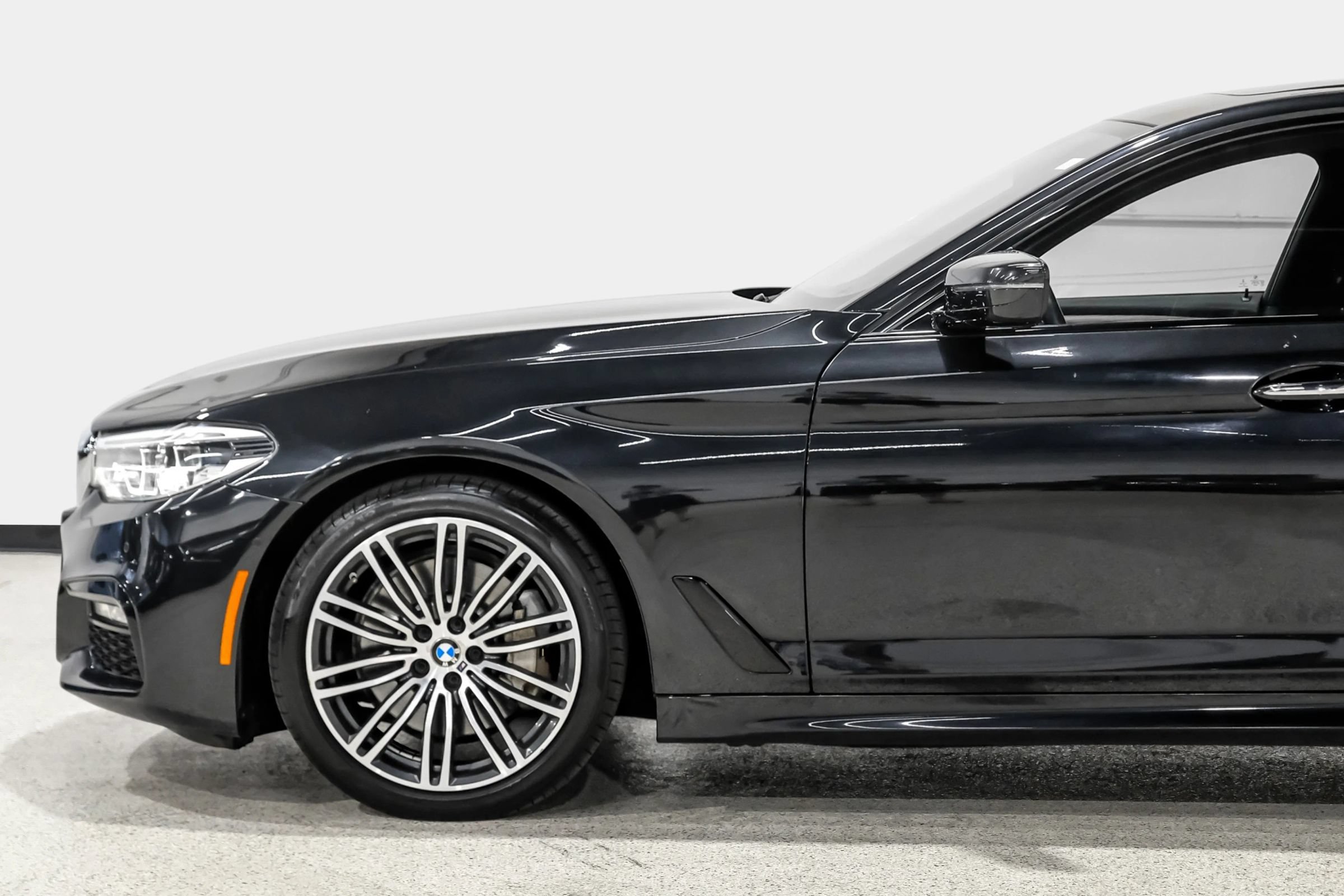 Used 2017 BMW 540i RWD image 10