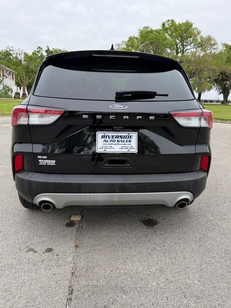 Used 2022 Ford Escape SE FWD image 4