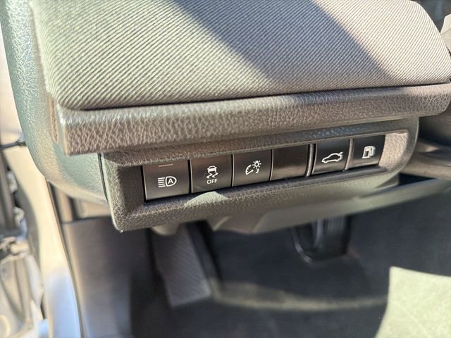 Used 2025 Toyota Camry LE FWD image 11