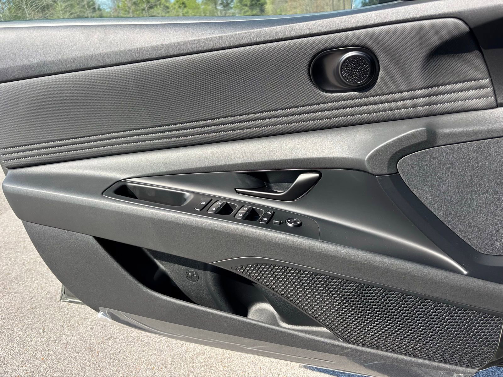 New 2026 Hyundai Elantra Sport w/ Cargo Package image 9