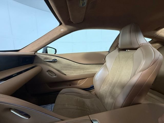 Used 2018 Lexus LC 500 Coupe w/ Performance Package RWD image 39