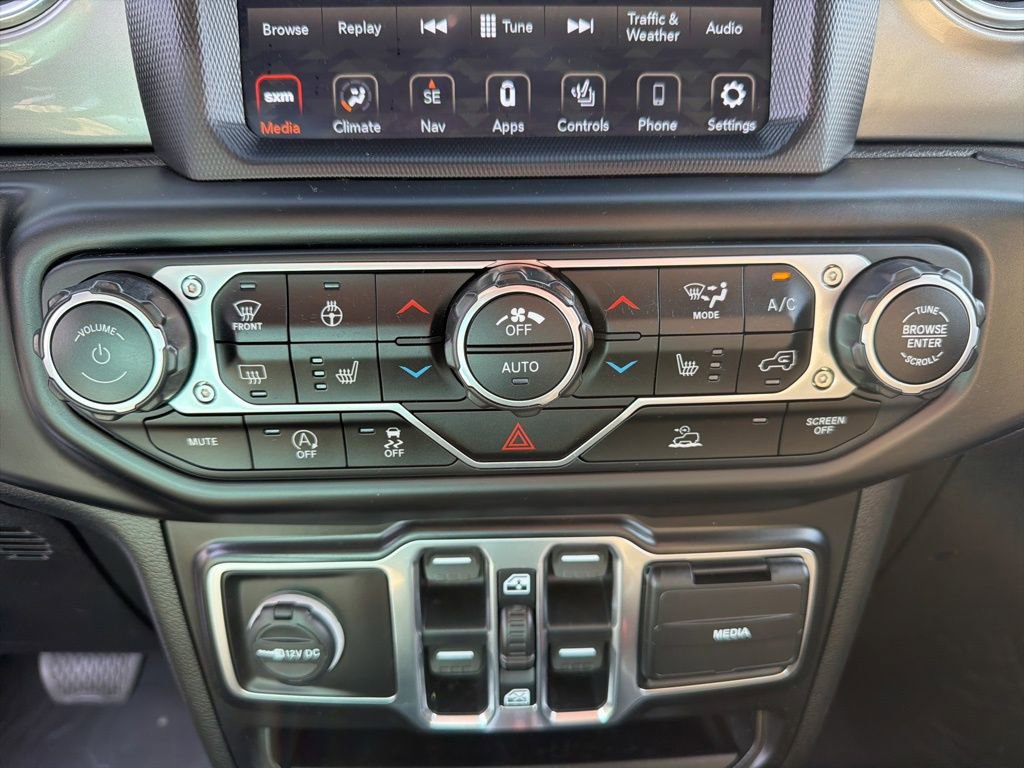 Used 2020 Jeep Gladiator Overland image 38