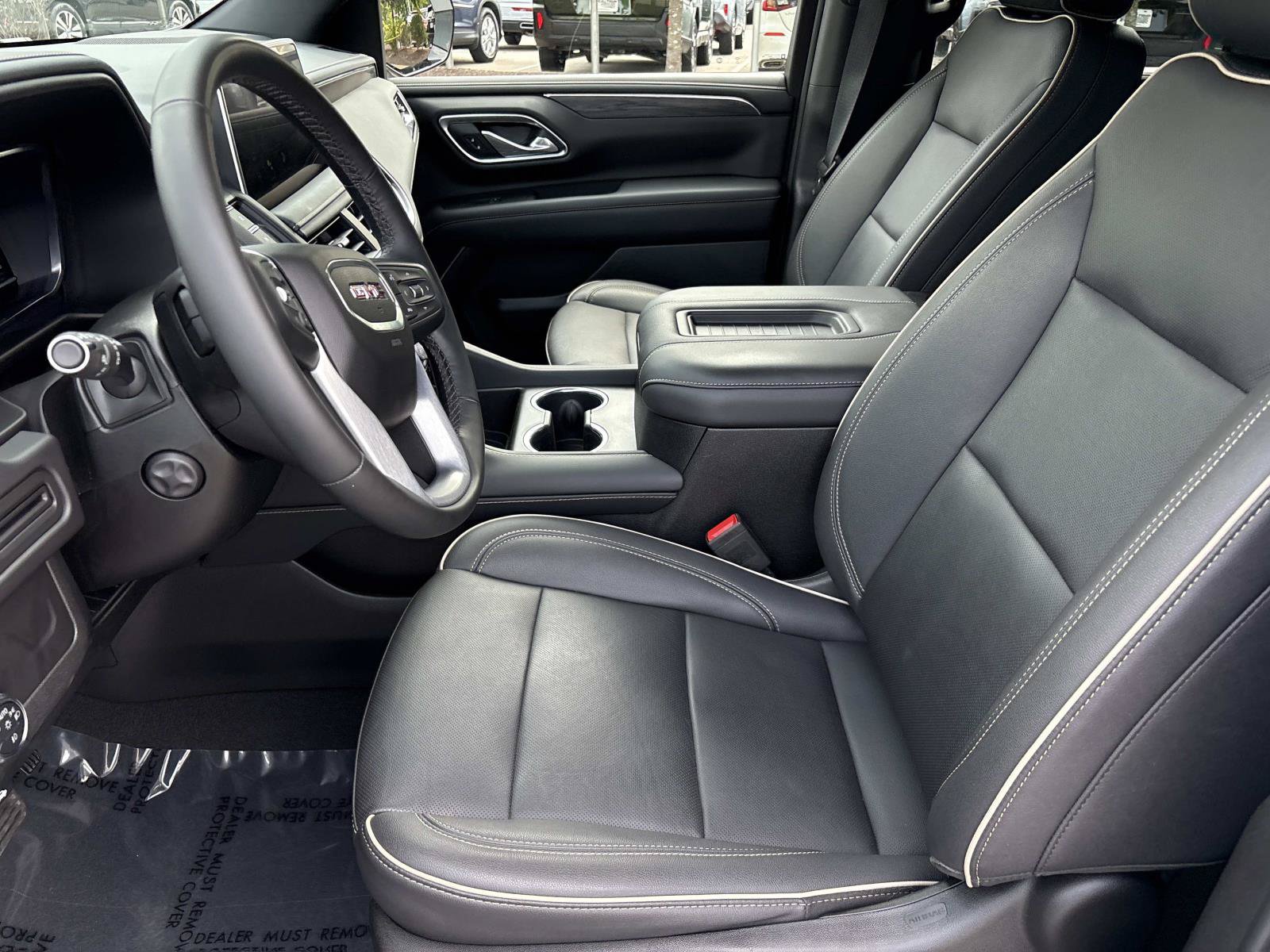 Used 2023 GMC Yukon SLT w/ SLT Premium Package AWD/4WD image 15