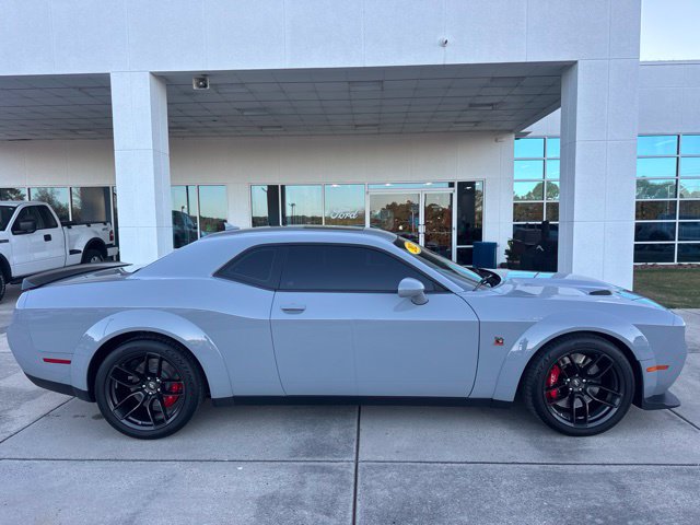 Used 2022 Dodge Challenger R/T Scat Pack RWD image 8