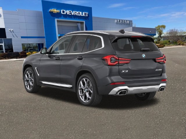 Used 2022 BMW X3 xDrive30i w/ Premium Package 2 (ZPA) AWD/4WD image 4