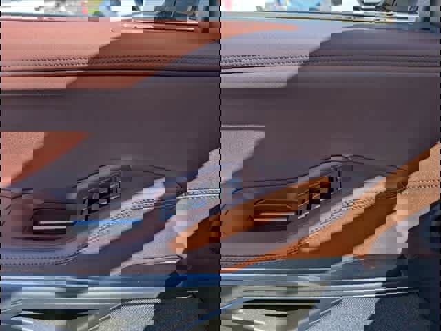 New 2025 Lincoln Navigator Reserve image 16