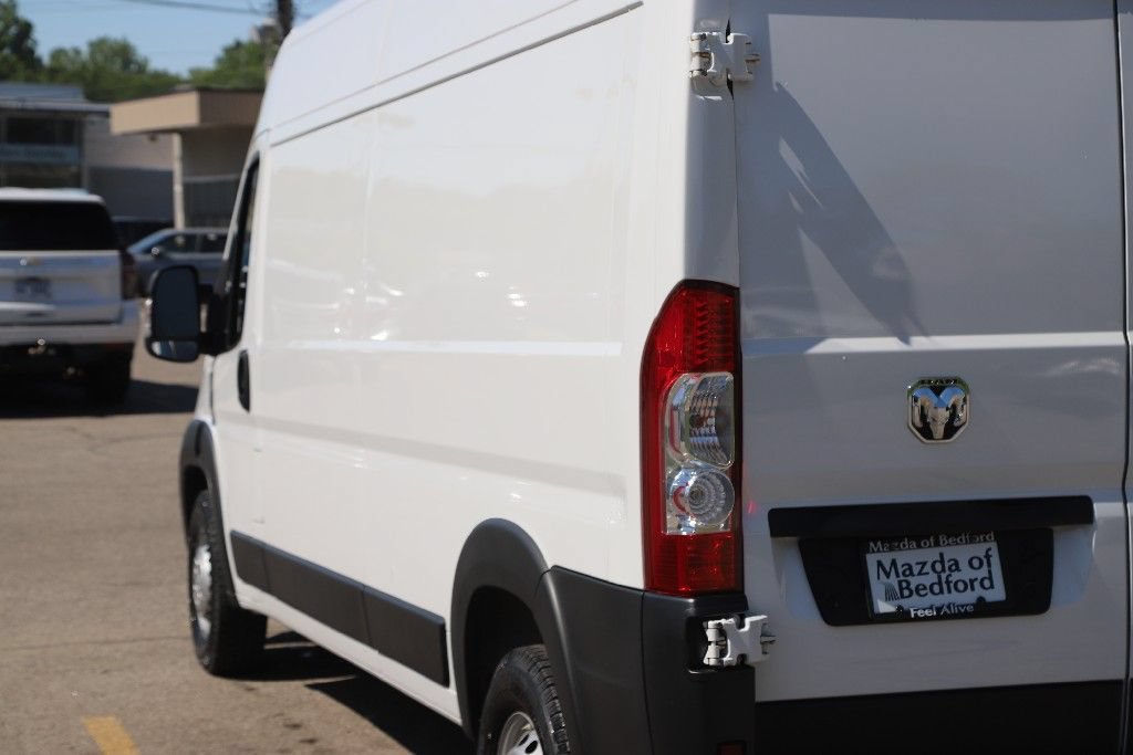 Used 2024 RAM ProMaster 2500 w/ Convenience Group FWD image 7
