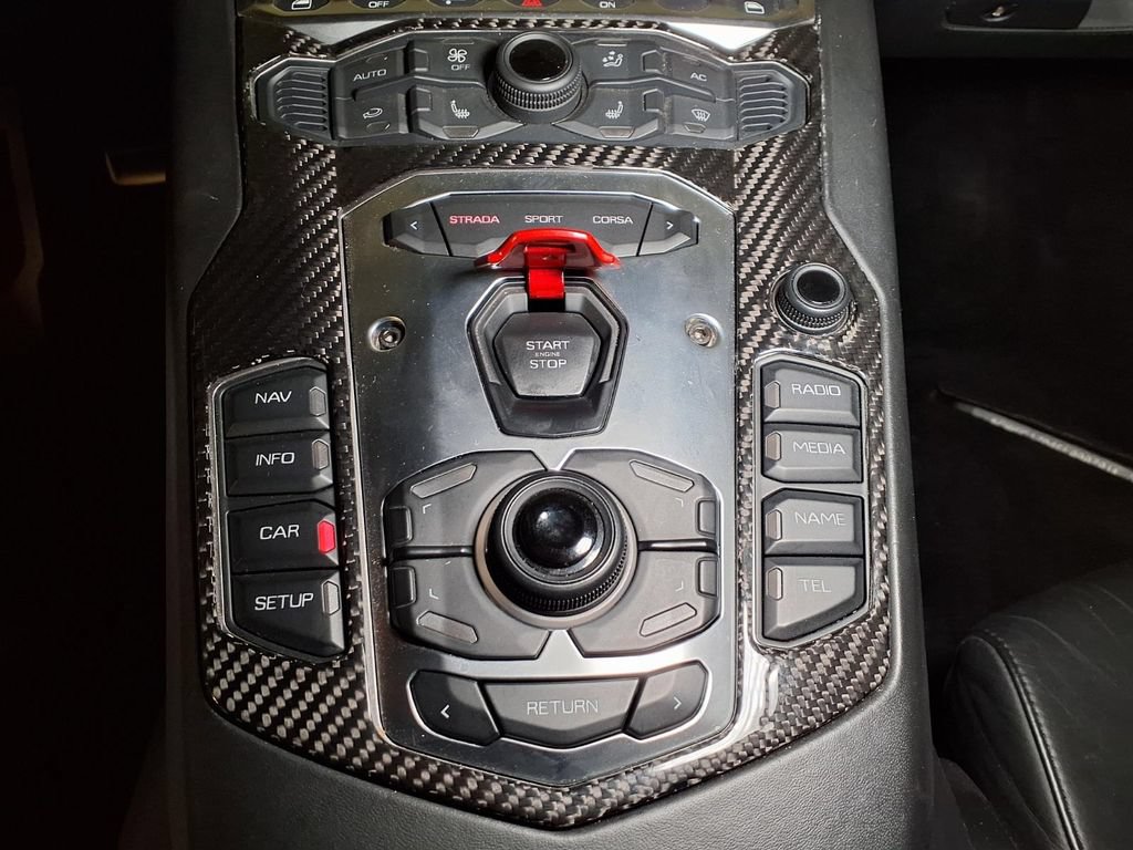 Used 2012 Lamborghini Aventador LP 700-4 AWD/4WD image 6