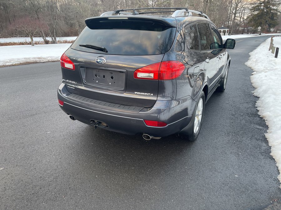Used 2011 Subaru Tribeca Touring image 10