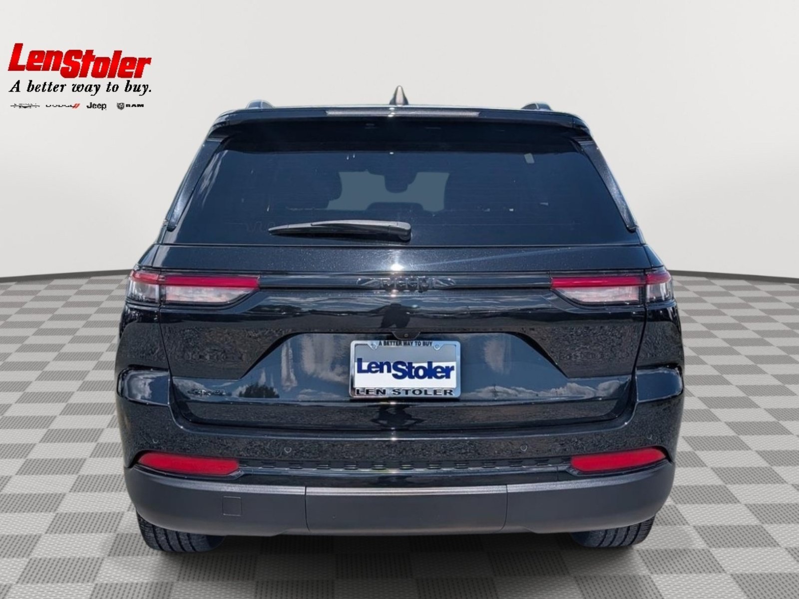 Used 2023 Jeep Grand Cherokee Altitude AWD/4WD image 4