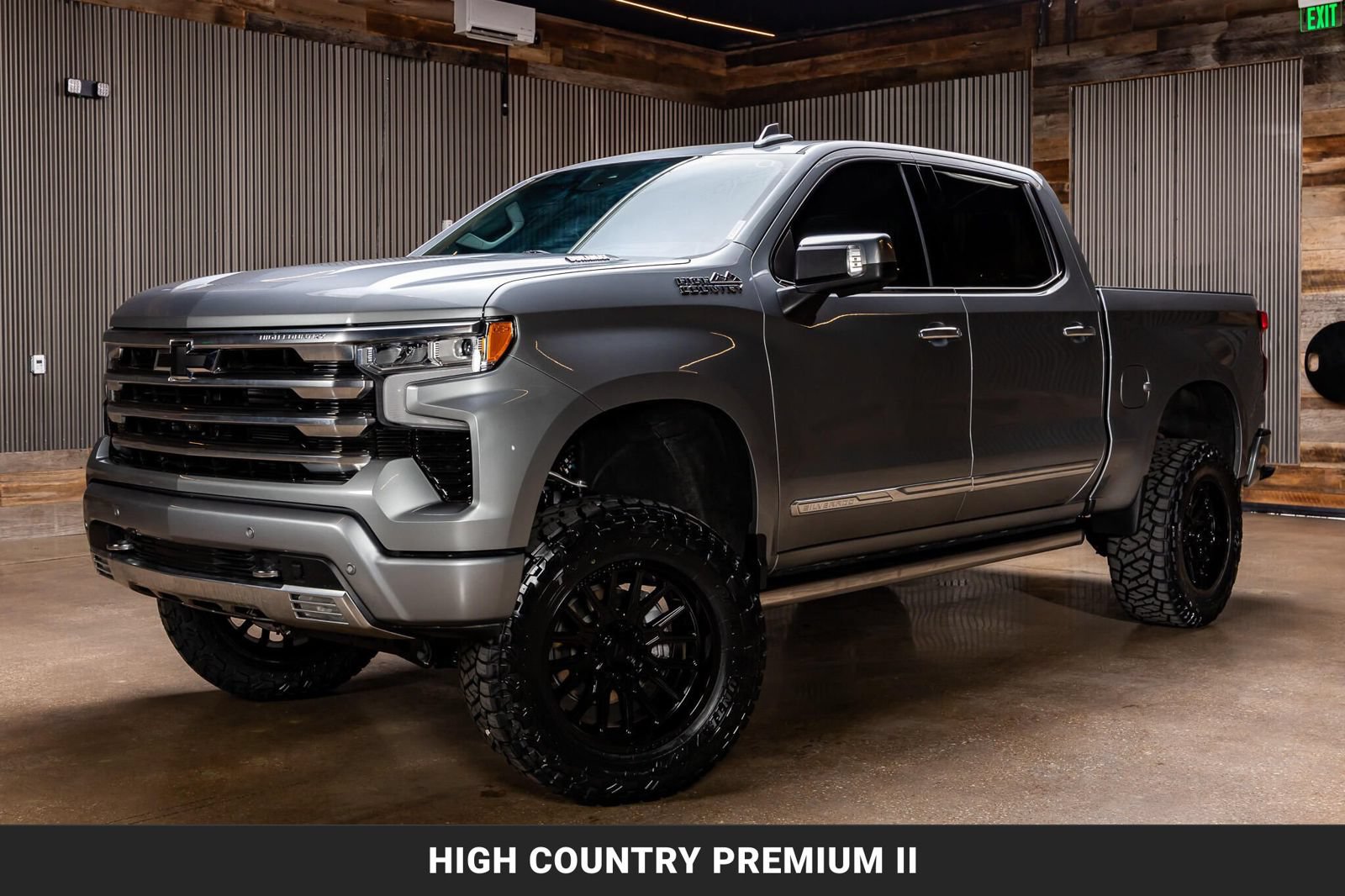Used 2025 Chevrolet Silverado 1500 High Country AWD/4WD image 5
