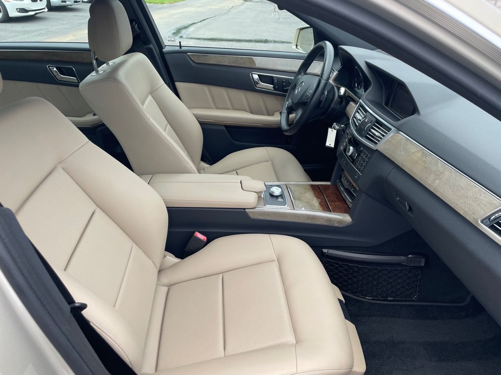 Used 2011 Mercedes-Benz E 350 Sedan image 22