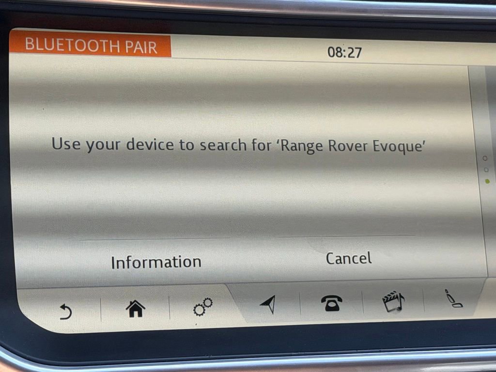 Used 2017 Land Rover Range Rover Evoque SE Premium AWD/4WD image 23