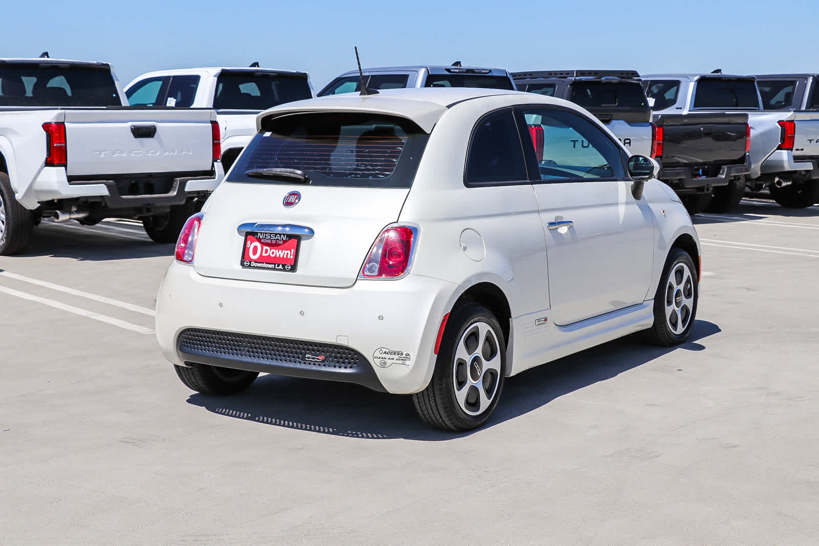 Used 2016 FIAT 500 e FWD image 6