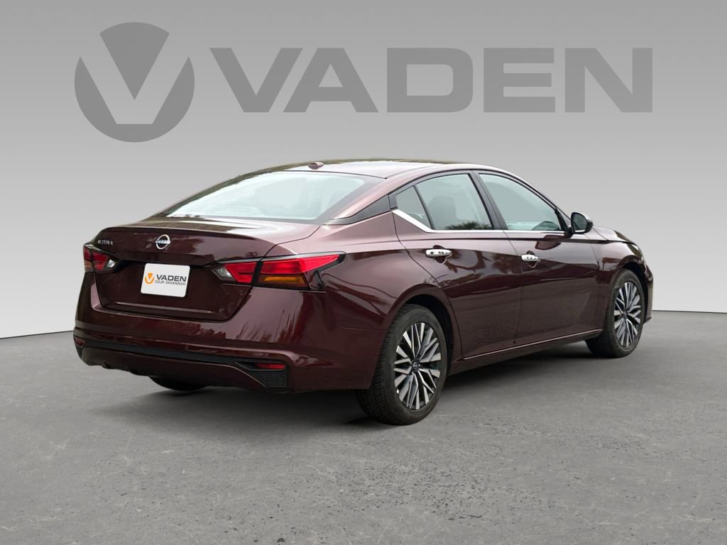 Used 2025 Nissan Altima 2.5 SV image 18