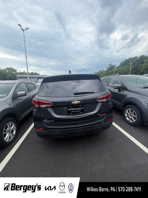 Used 2022 Chevrolet Equinox LS w/ LS Convenience Package AWD/4WD image 16