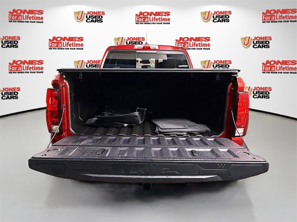 Used 2025 Chevrolet Colorado Trail Boss image 16