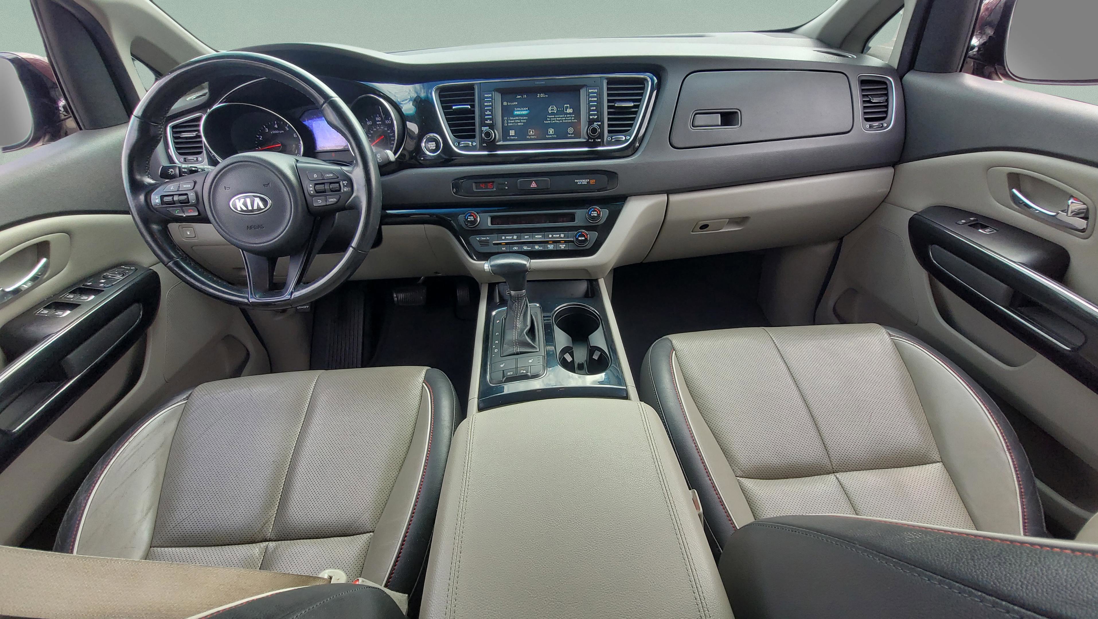 Used 2017 Kia Sedona EX image 11