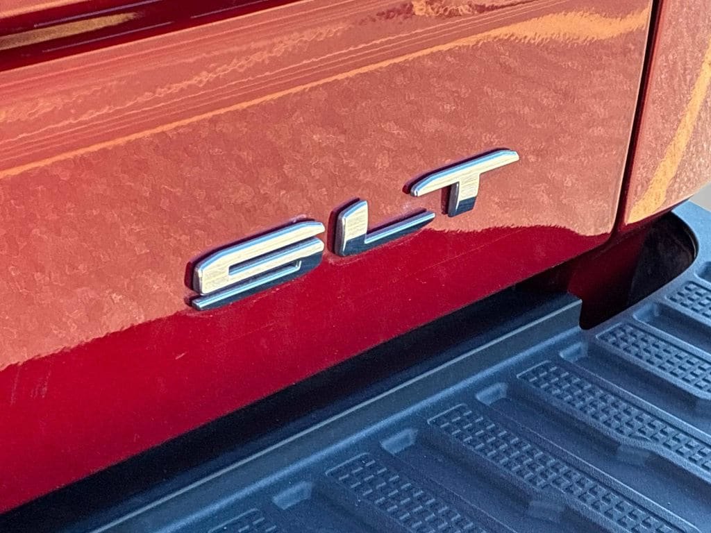 Used 2021 GMC Sierra 1500 SLT AWD/4WD image 11