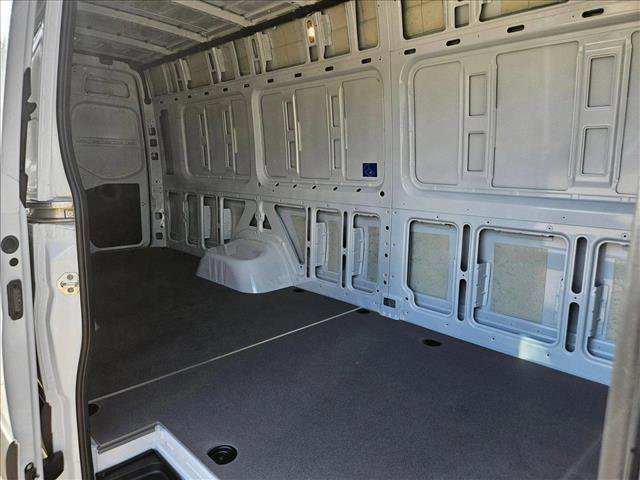 New 2025 Mercedes-Benz Sprinter 4500 image 15