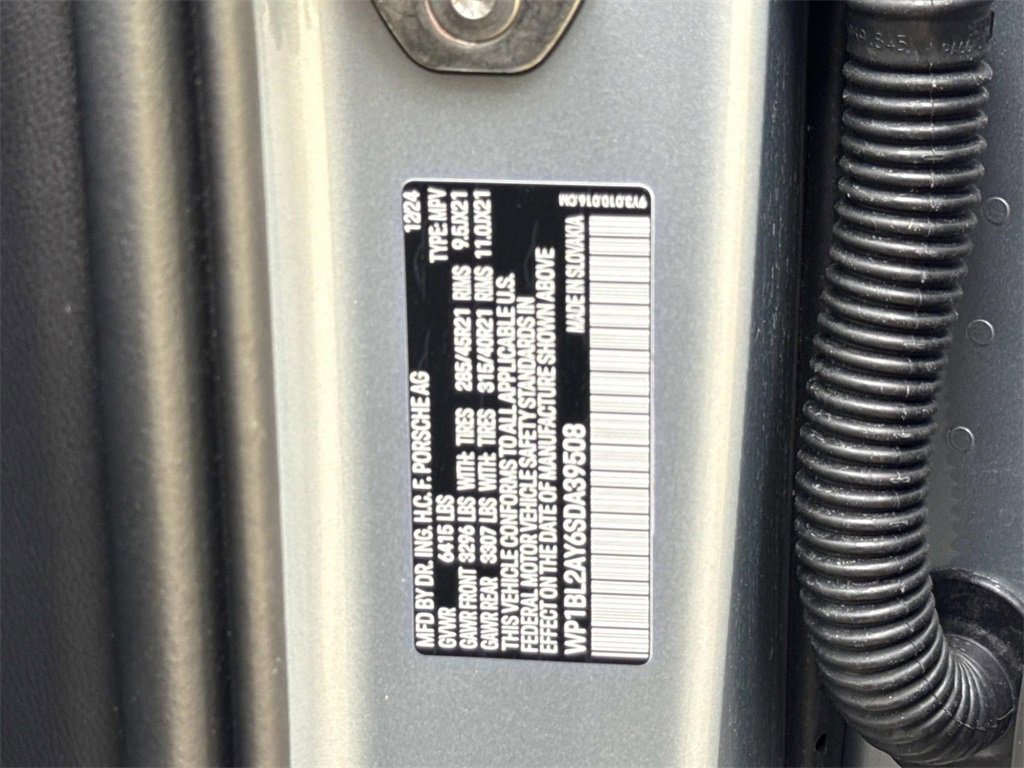 Used 2025 Porsche Cayenne S image 8